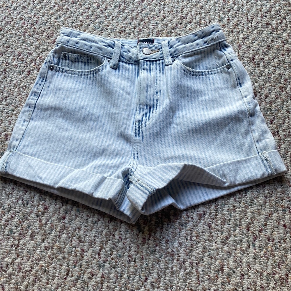 BDG High-Rise Mom Short Faded Stripe